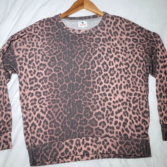 Sundry Anthropologie leopard print sweatshirt, size 1 - Picture 4 of 7